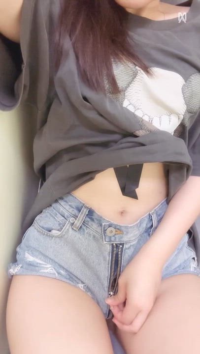 お店にいるよ✨