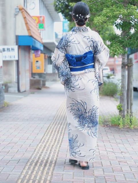 涼やかに。