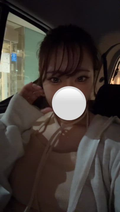 安達りん（断りきれない美人マッサージ嬢たち）