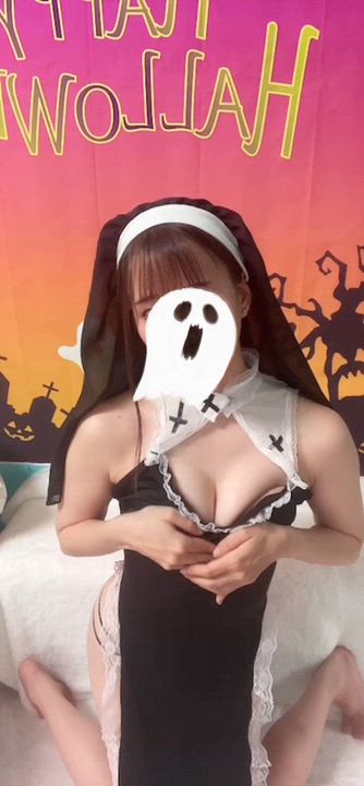 モミモミ?