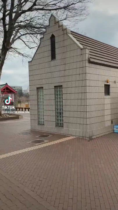 【ドM・３P】福山（ふくやま）２３才　小柄で可愛いハーフ顔　障害者・高齢者もOK（岡山人妻案内所 24時間）