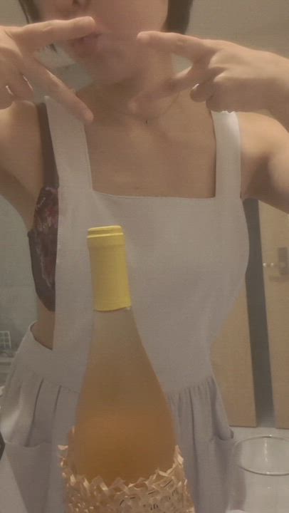 動画なのに静止から入ってんの草、開けてから気付きを得ました、ワインキーパーだっけ？ねーぞ