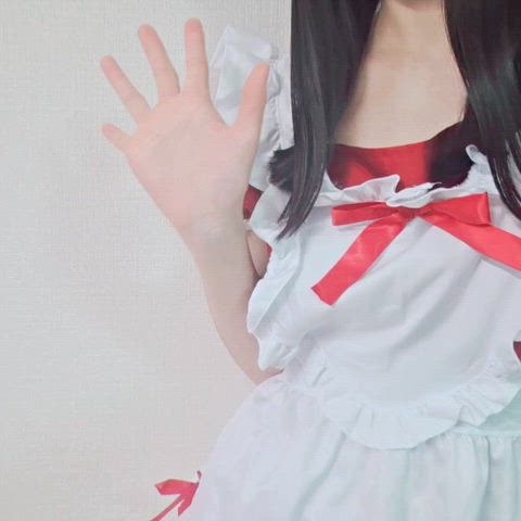 赤いメイド服もあるよ♪