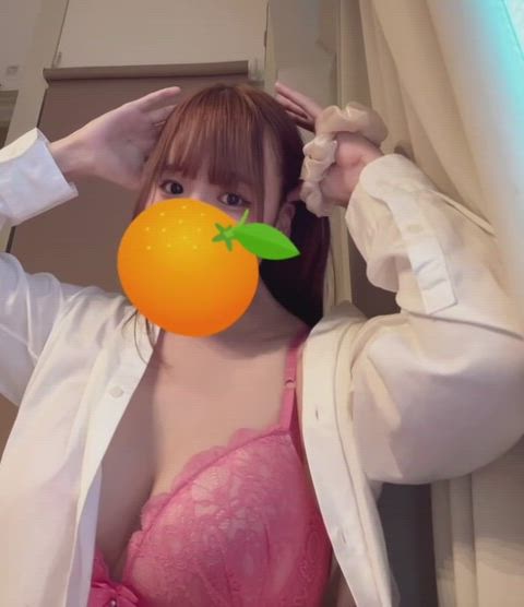 巨乳のかわいいオタクOL♡