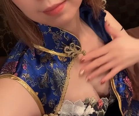 スレンダーFカップの美人妻